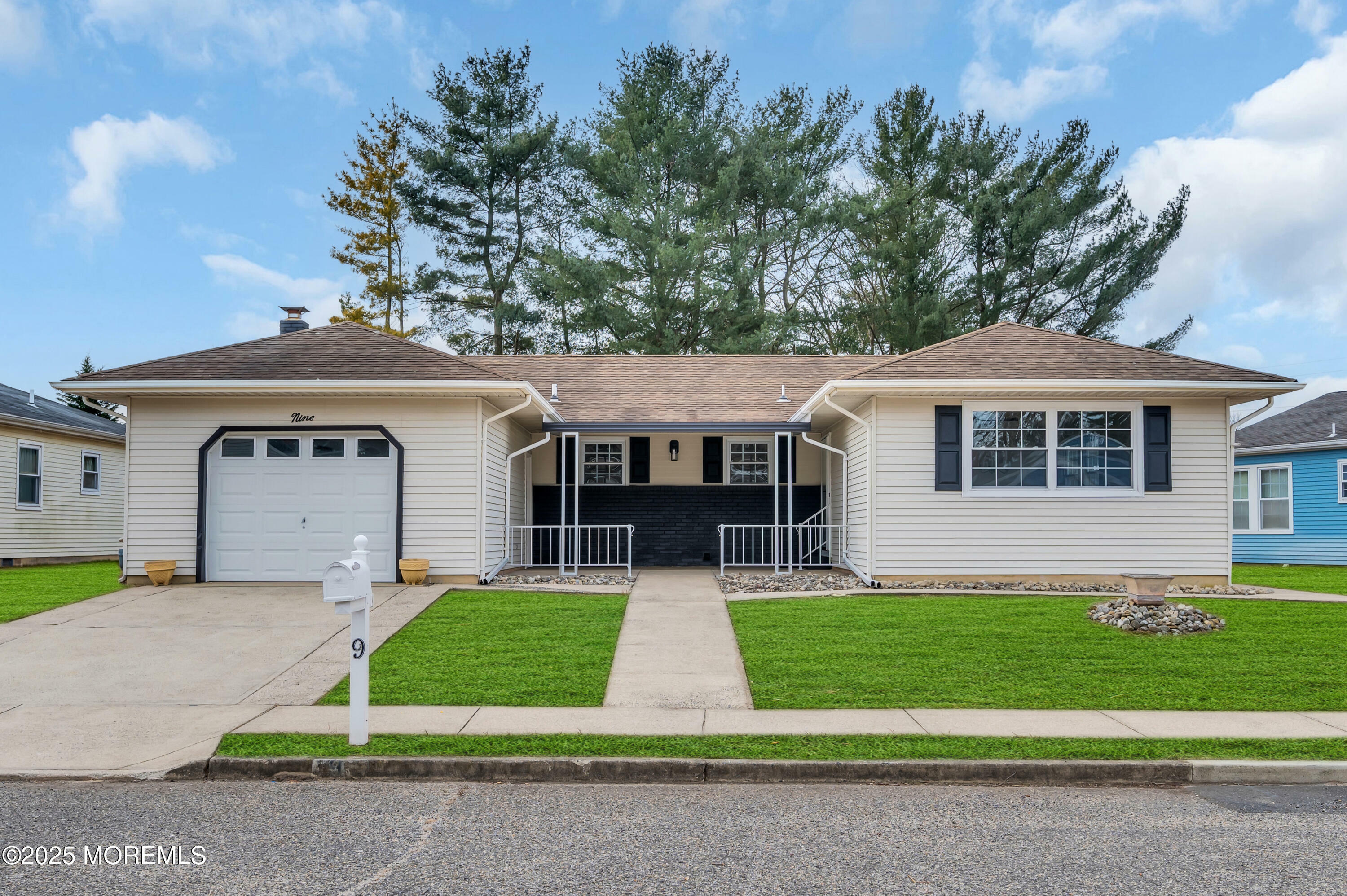 Property Photo:  9 Pechanga Street  NJ 08757 