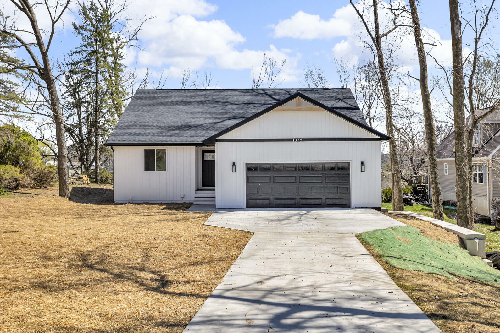 Property Photo: 10781 Woodbrook Drive MI 49233