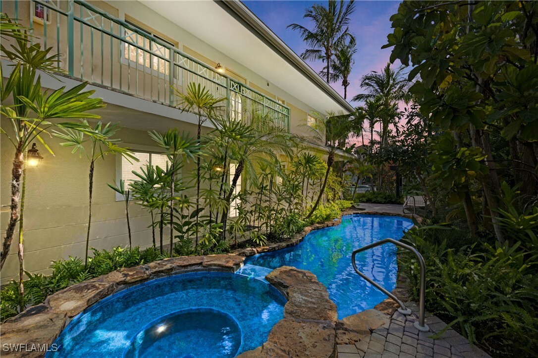 Property Photo: 445 3rd Avenue S 102 FL 34102