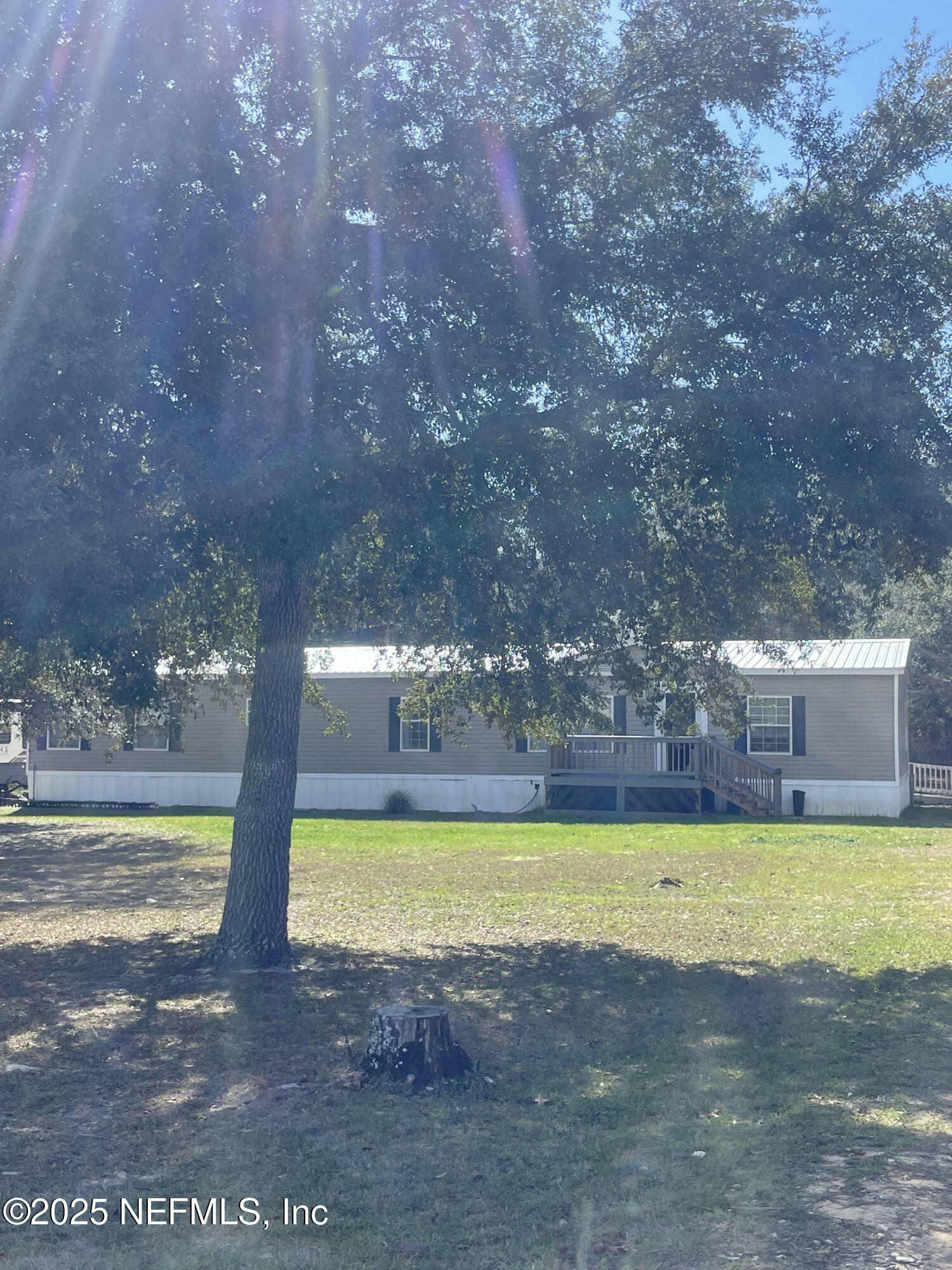 Property Photo:  5965 Oak Leaf Road  FL 32656 