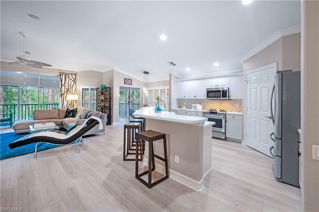 Property Photo: 881 Carrick Bend Cir 202 FL 34110