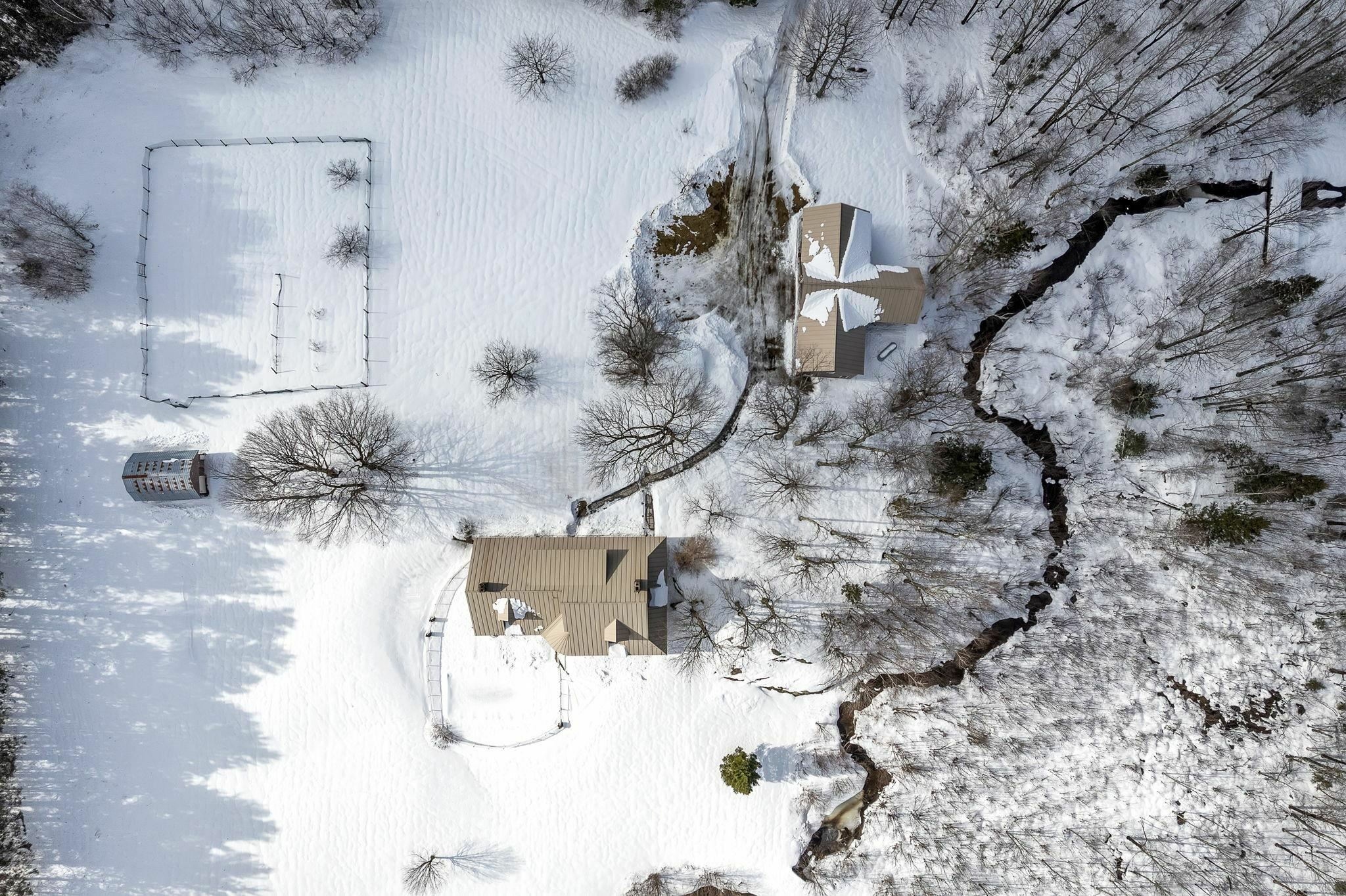 Property Photo: 464 Pleasant Valley Road VT 05489