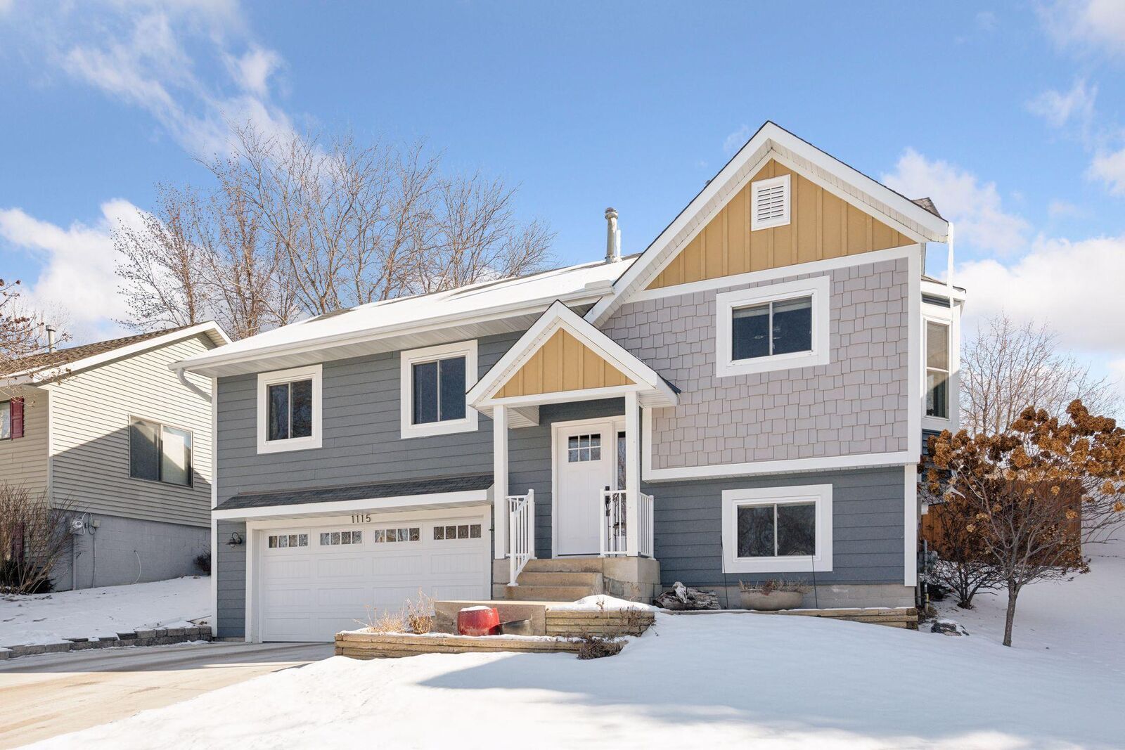 Property Photo:  1115 Fox Run Road  MN 55387 