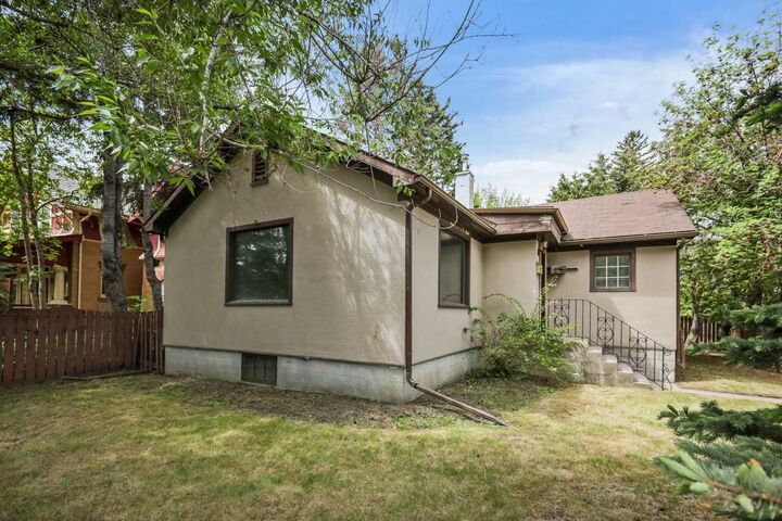 Property Photo: 601 30 Avenue SW AB T2S 0P5