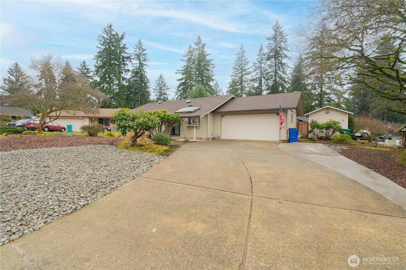 Property Photo:  410 NE 149th Court  WA 98684 