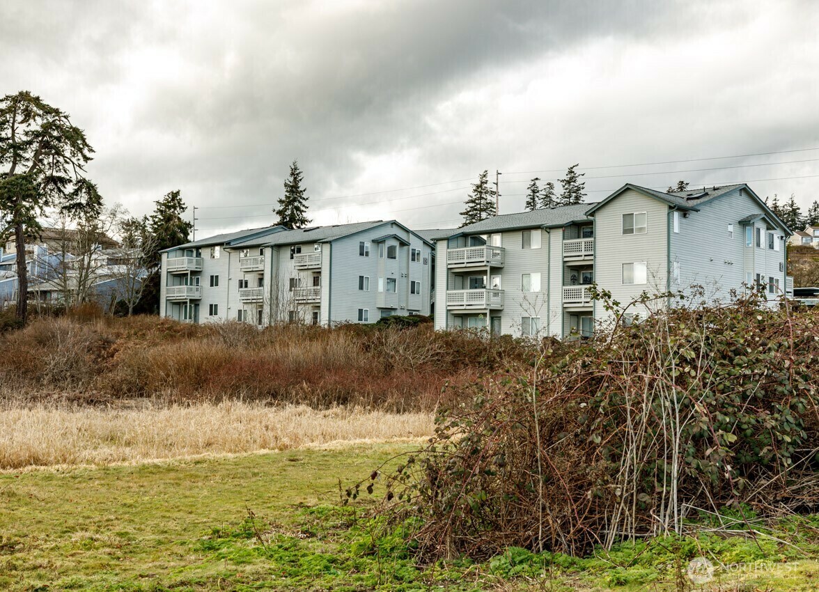 Property Photo:  485 SW Bayshore Drive D302  WA 98277 