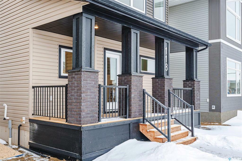 Property Photo:  154 Taube Avenue  SK S7V 1L6 