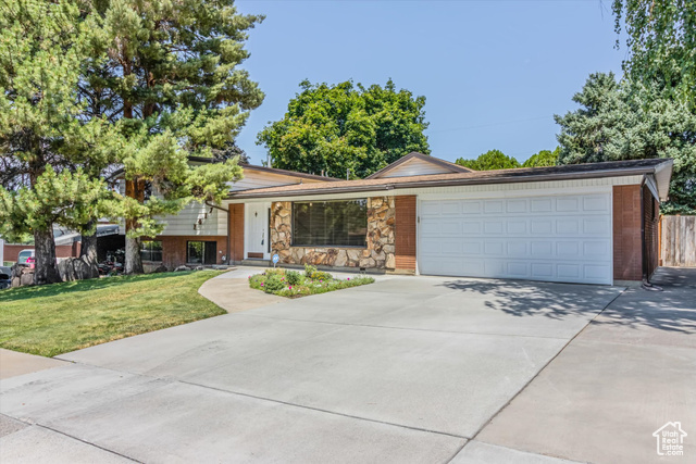 Property Photo: 1417 E 700 S UT 84606