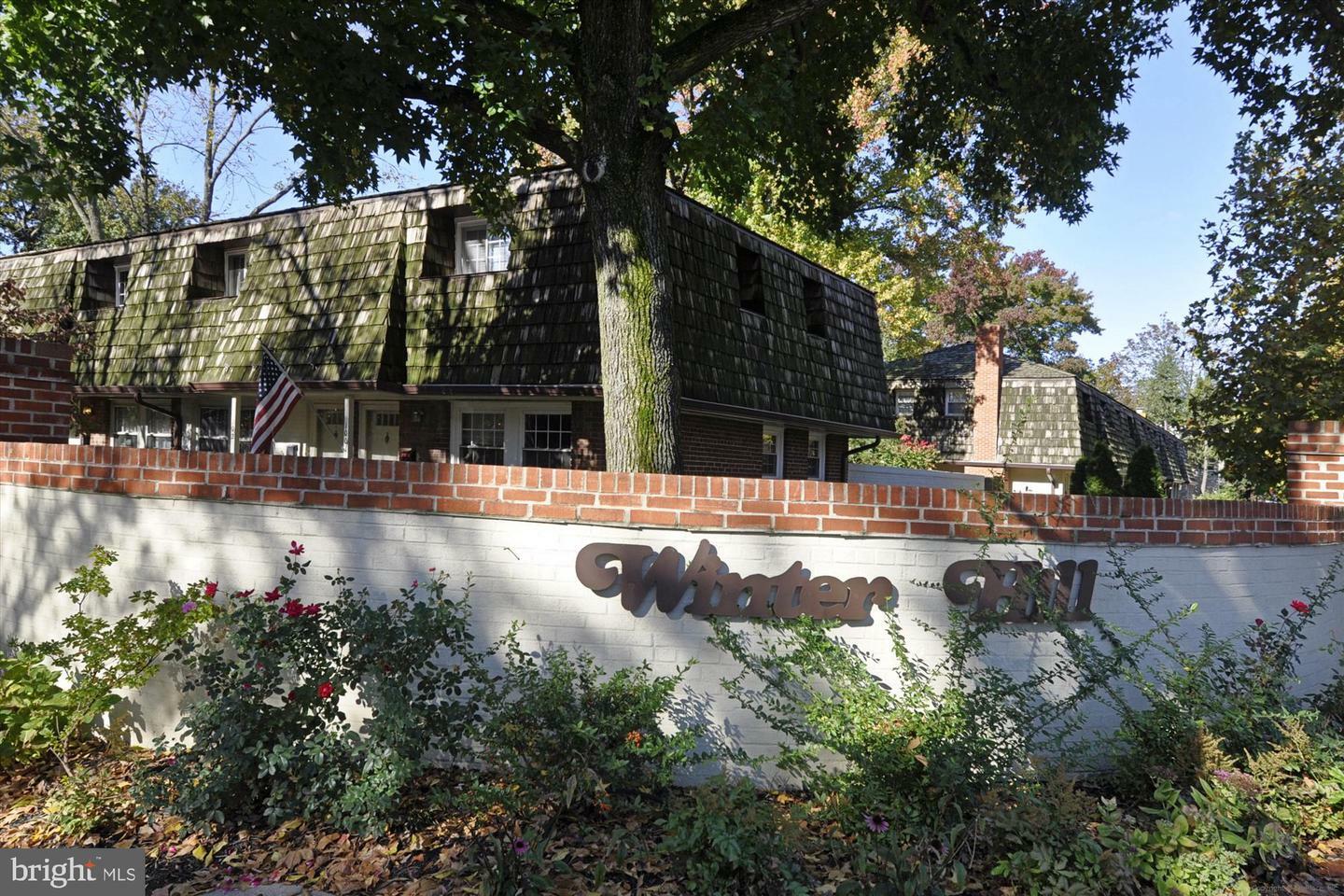 434 Hampton Court  Falls Church VA 22046 photo