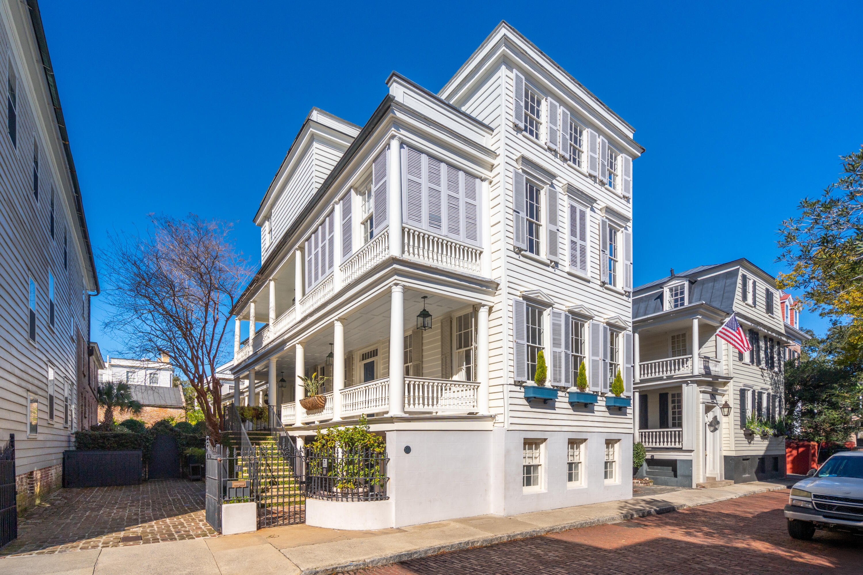 11 Church Street  Charleston SC 29401 photo