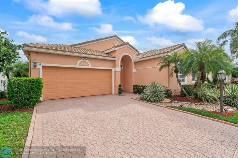 Property Photo:  23302 Torre Circle  FL 33433 