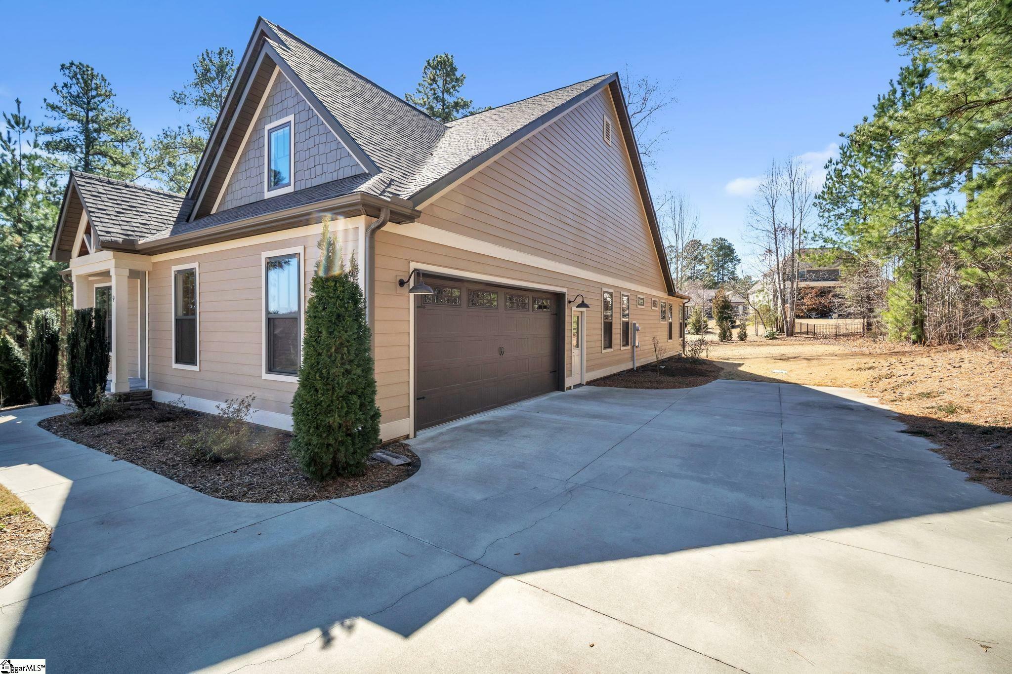 Property Photo:  9 Ryder Cup Drive  SC 29690 