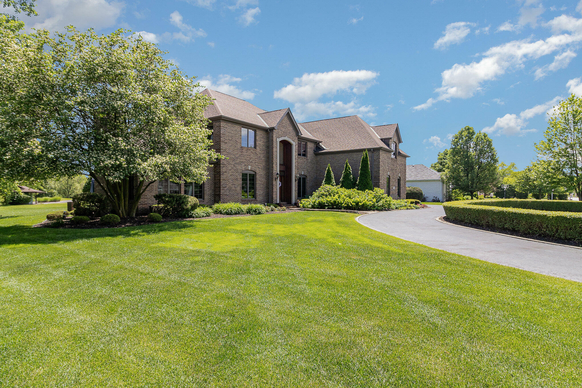 Property Photo:  811 Royal Dublin Lane  IN 46311 