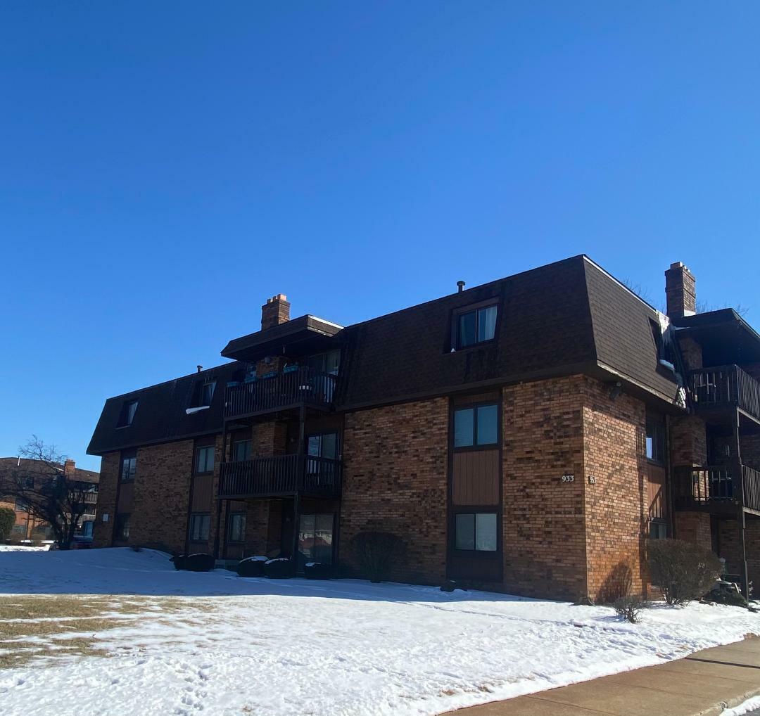 Property Photo: 933 W Glen Park #306 Avenue IN 46319
