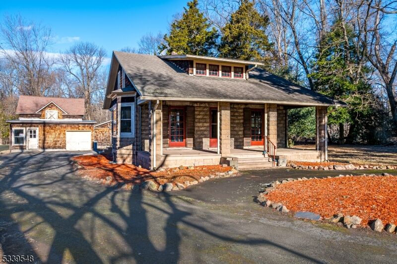 Property Photo: 404 Mountainview Ter NJ 08812
