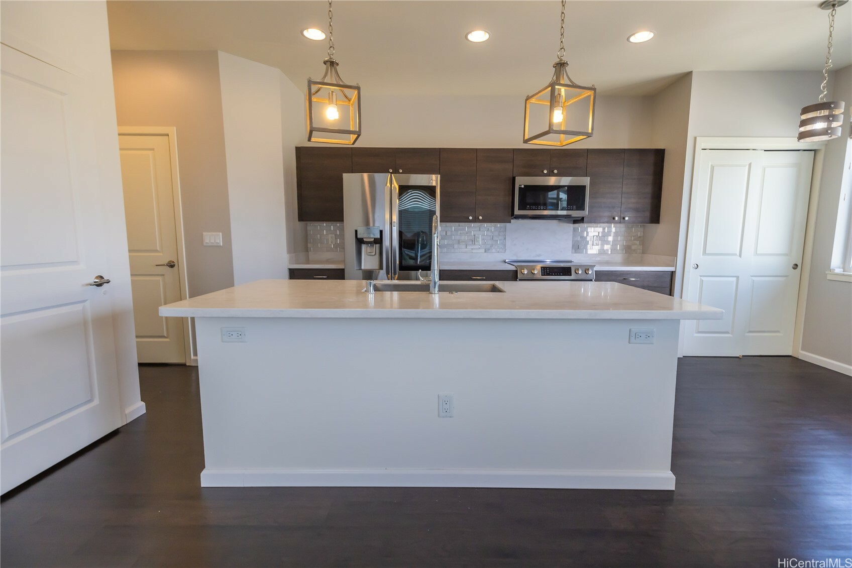 Property Photo: 91-1159 Kamakana Street 542 HI 96706