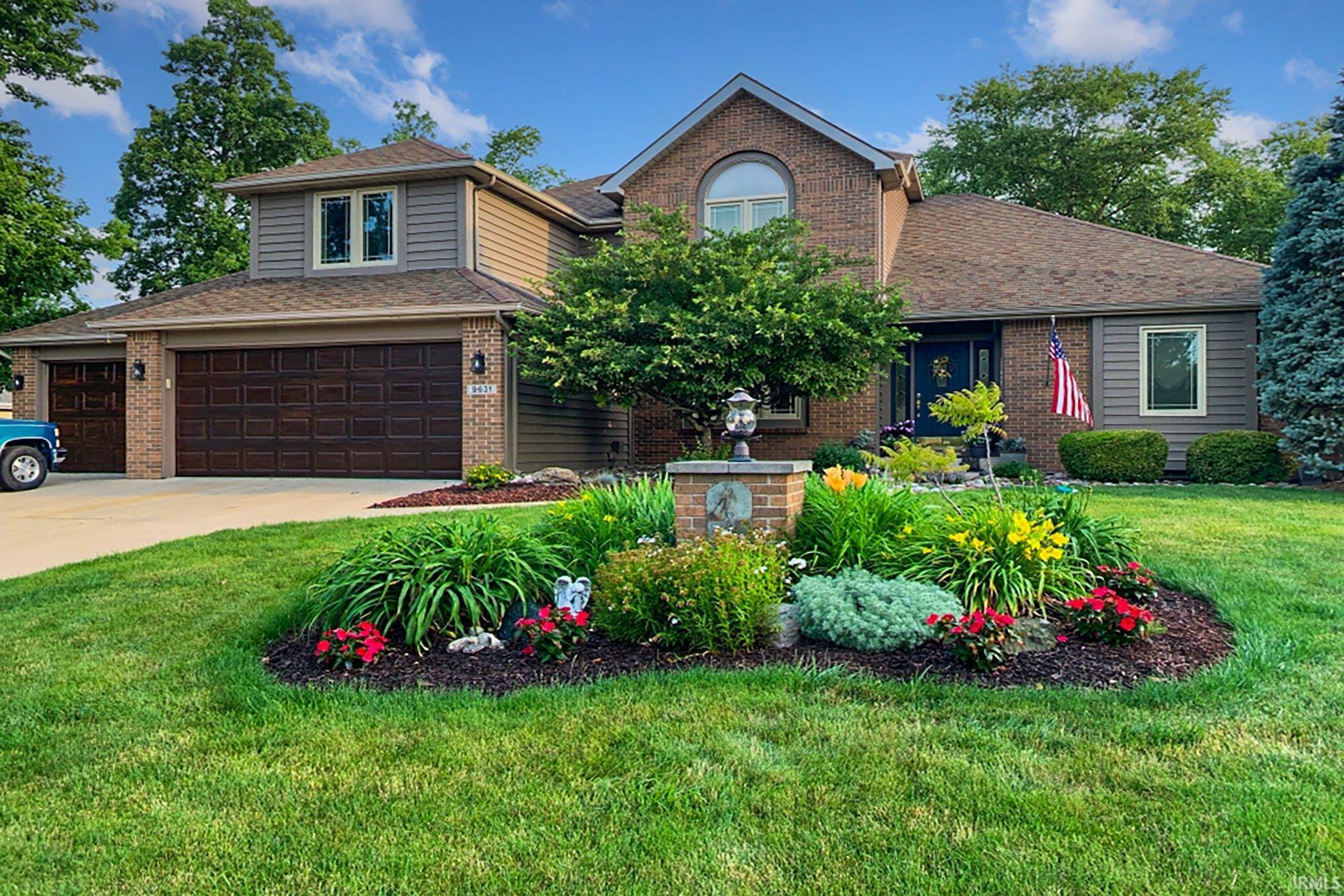 Property Photo: 9631 Stowaway Cove IN 46835