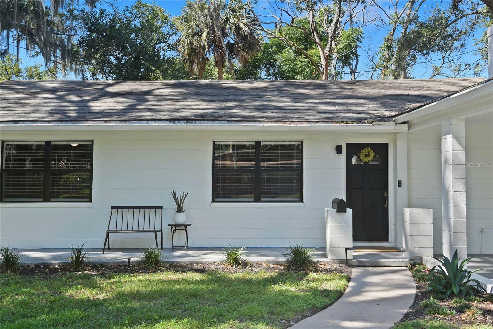 Property Photo:  208 Whittier Circle  FL 32806 