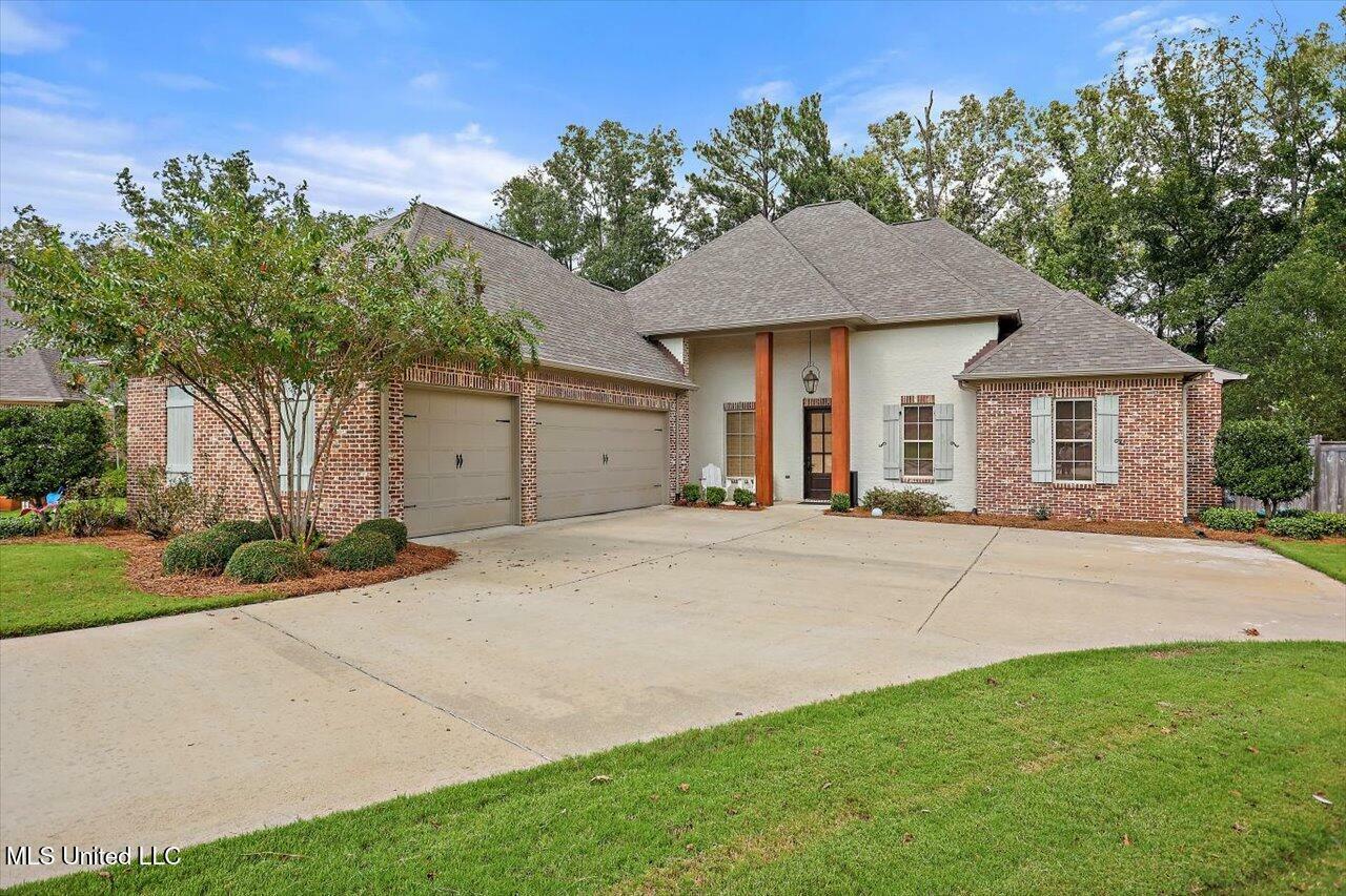 Property Photo:  106 Wingspan Way  MS 39110 