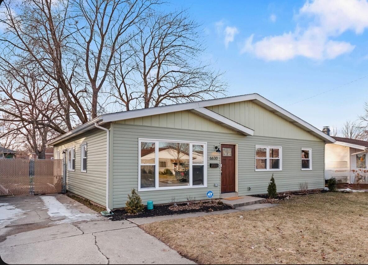 6630 Illinois Avenue  Hammond IN 46323 photo