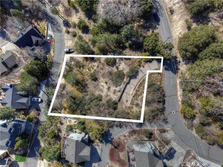 Property Photo:  841 Madera Lane  CA 92352 