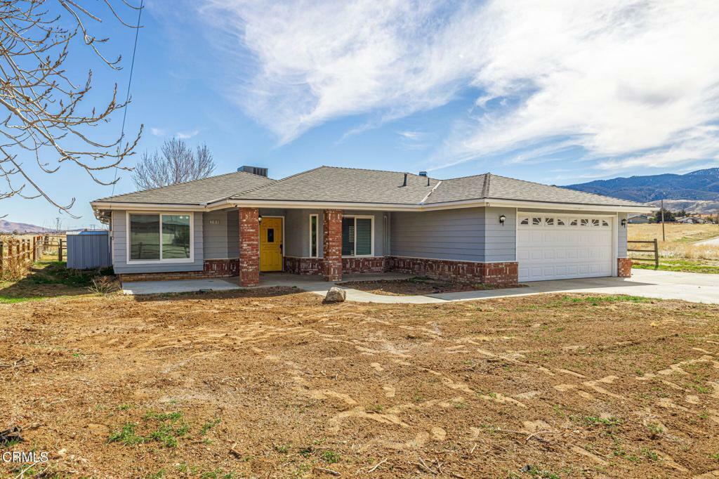 Property Photo: 21810 Mid Way CA 93561