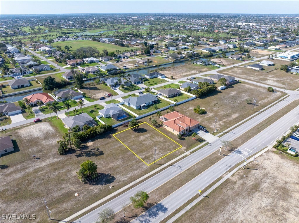 2128 Skyline Boulevard  Cape Coral FL 33991 photo