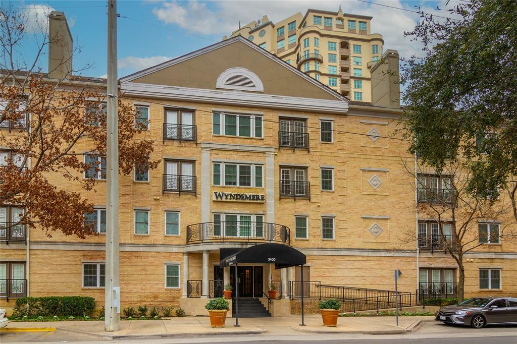 Property Photo: 3400 Welborn Street 306 TX 75219