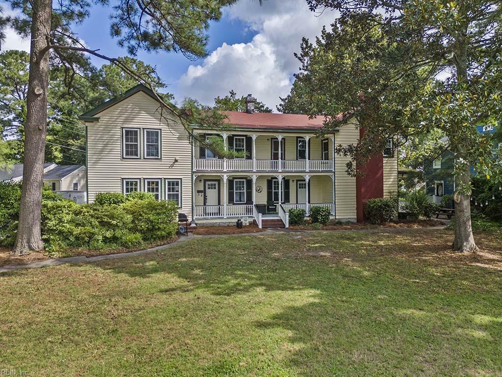 Property Photo: 131 Jamestown Ave VA 23704