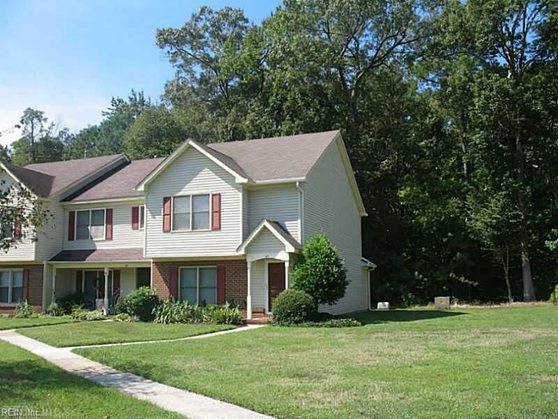 Property Photo:  47 Hollis Wood Dr  VA 23666 