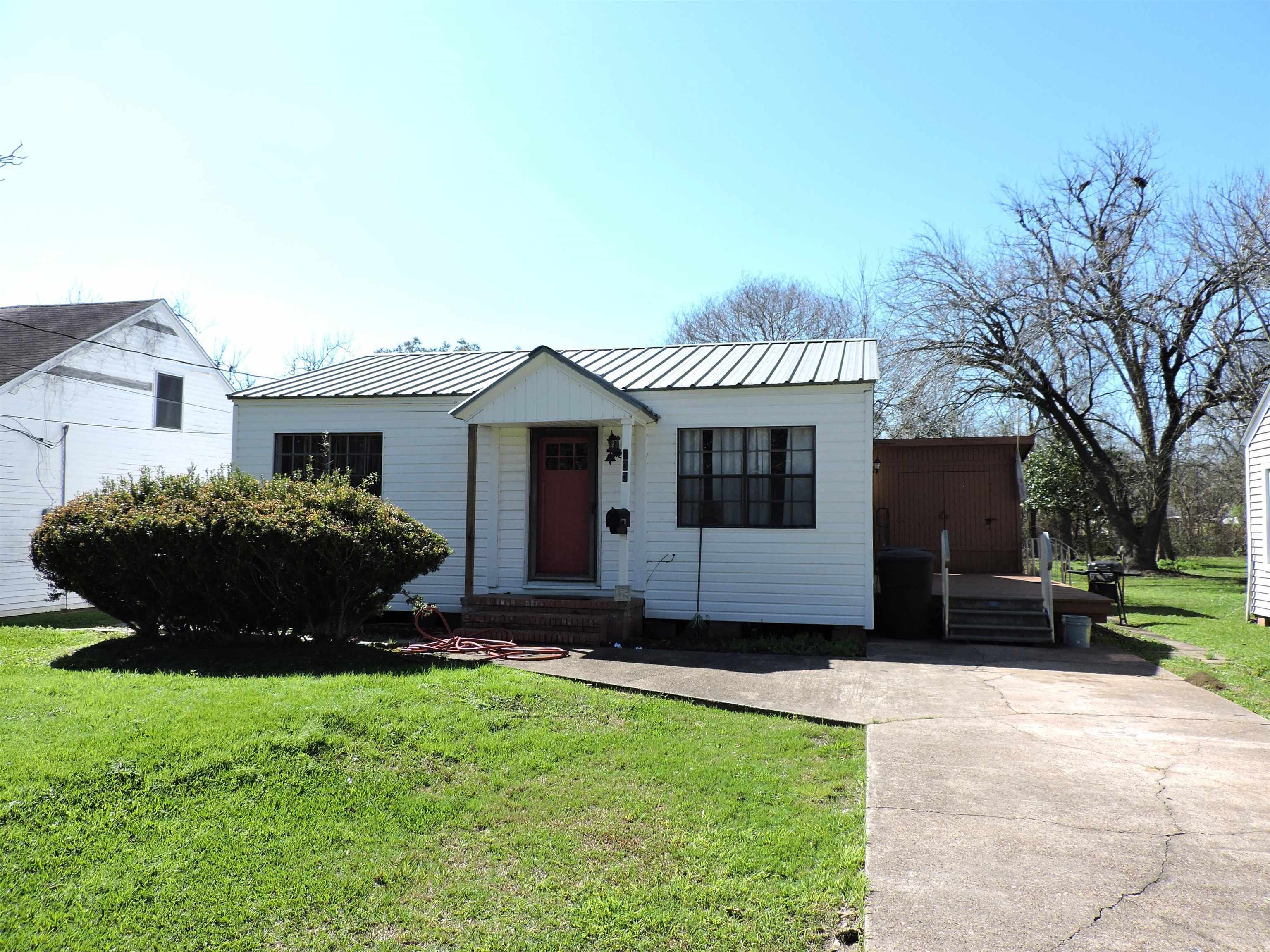 Property Photo: 133 Hilldale Dr. TX 77627