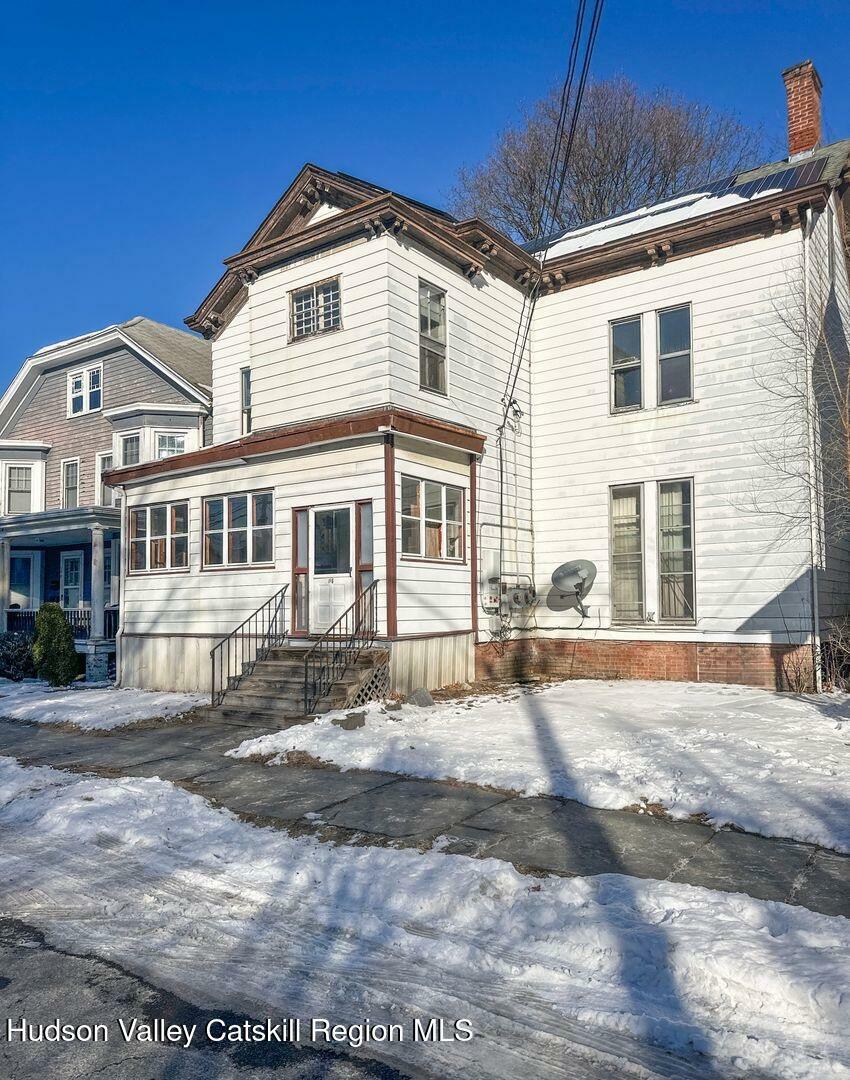 Property Photo:  186 Pine  NY 12401 