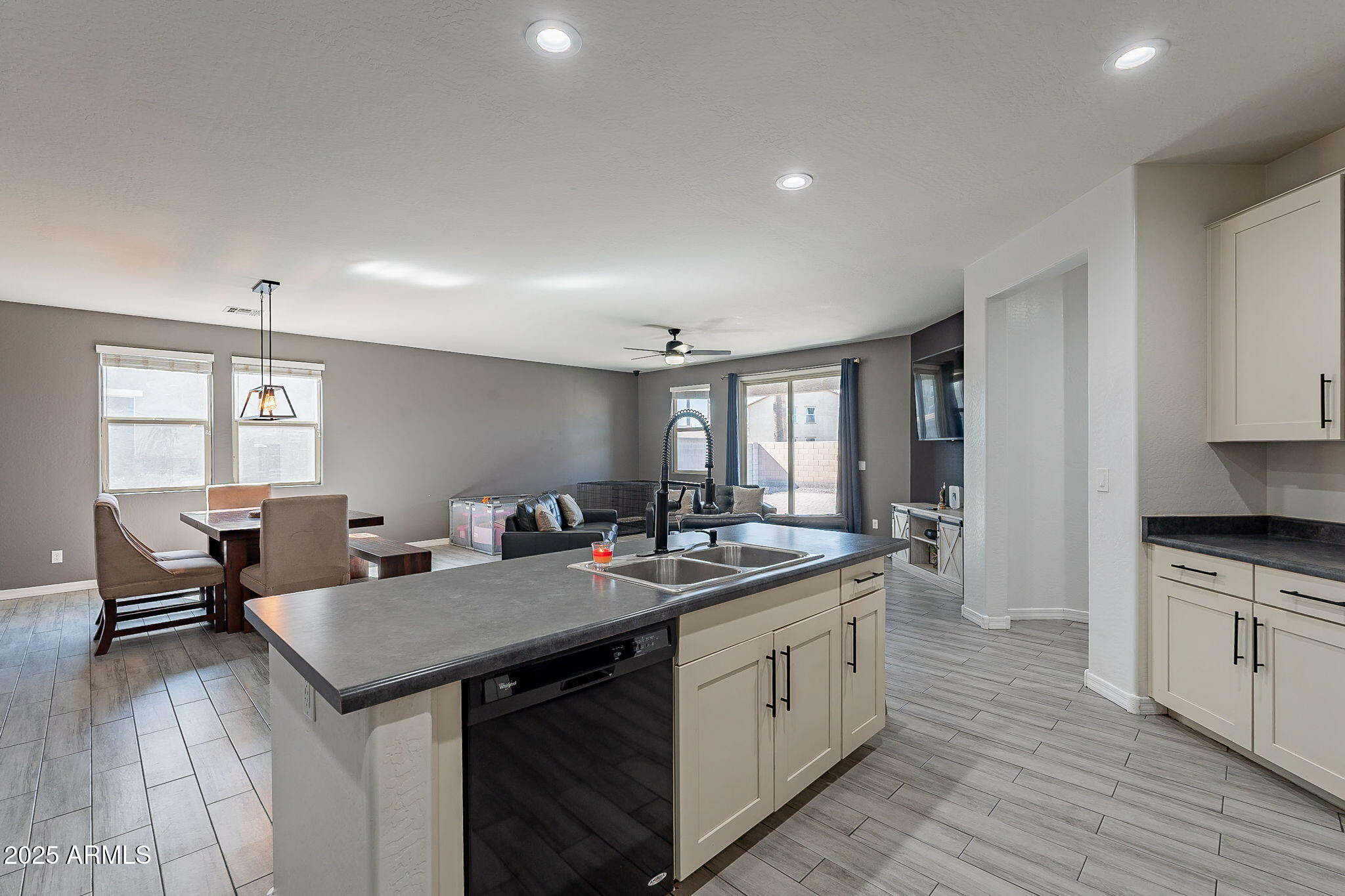 Property Photo: 7552 W Darrel Road AZ 85339