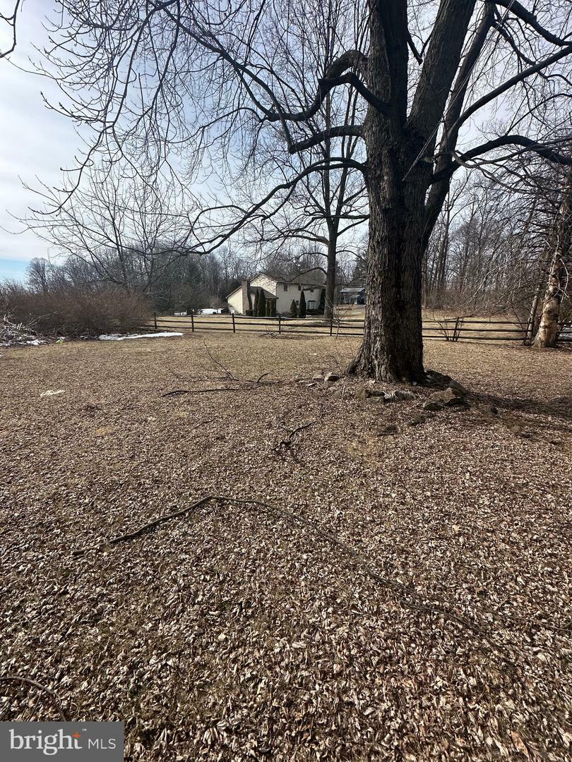 Property Photo:  127 Foxcroft Lane  PA 19551 