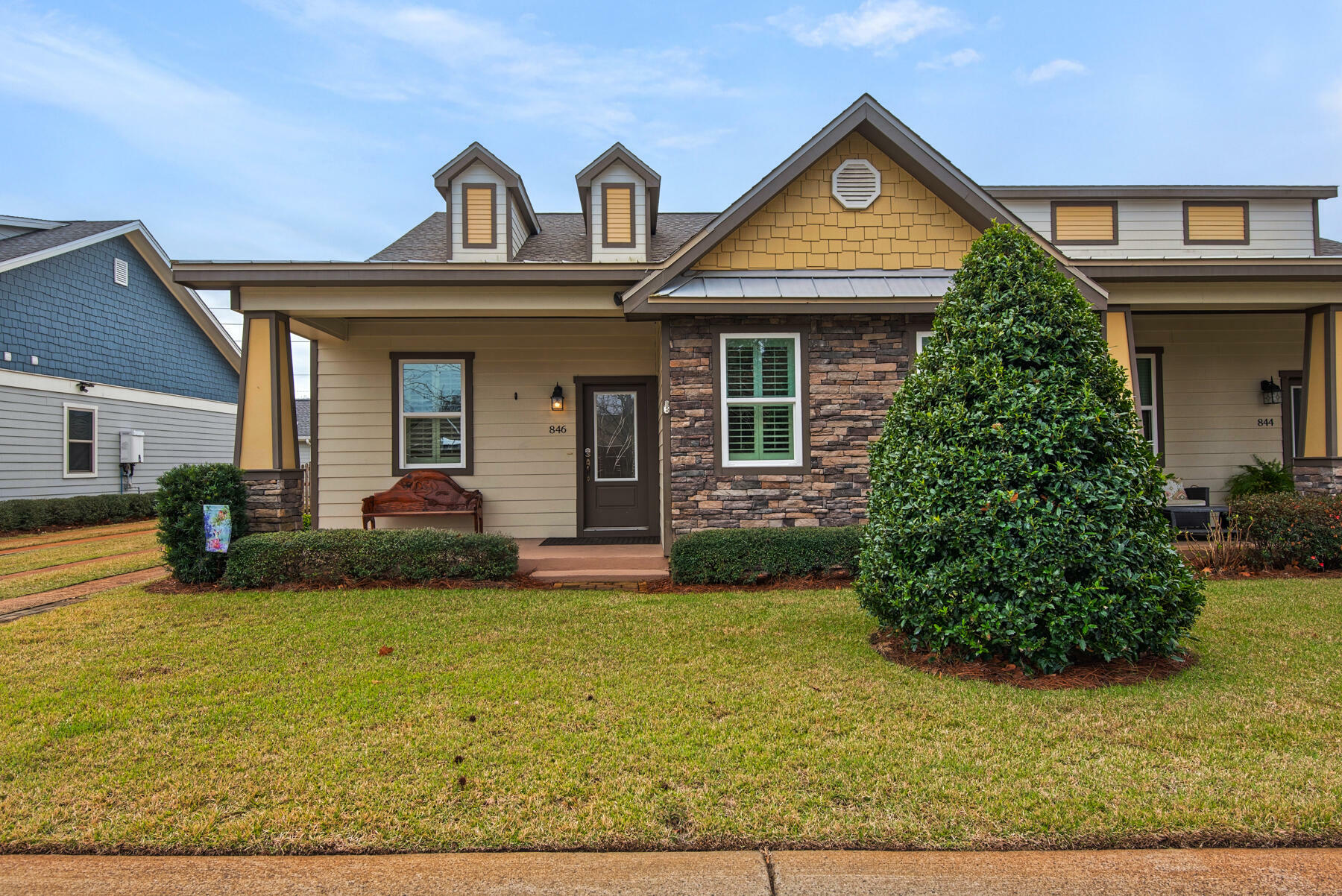 Property Photo: 846 Cannon Lane FL 32541