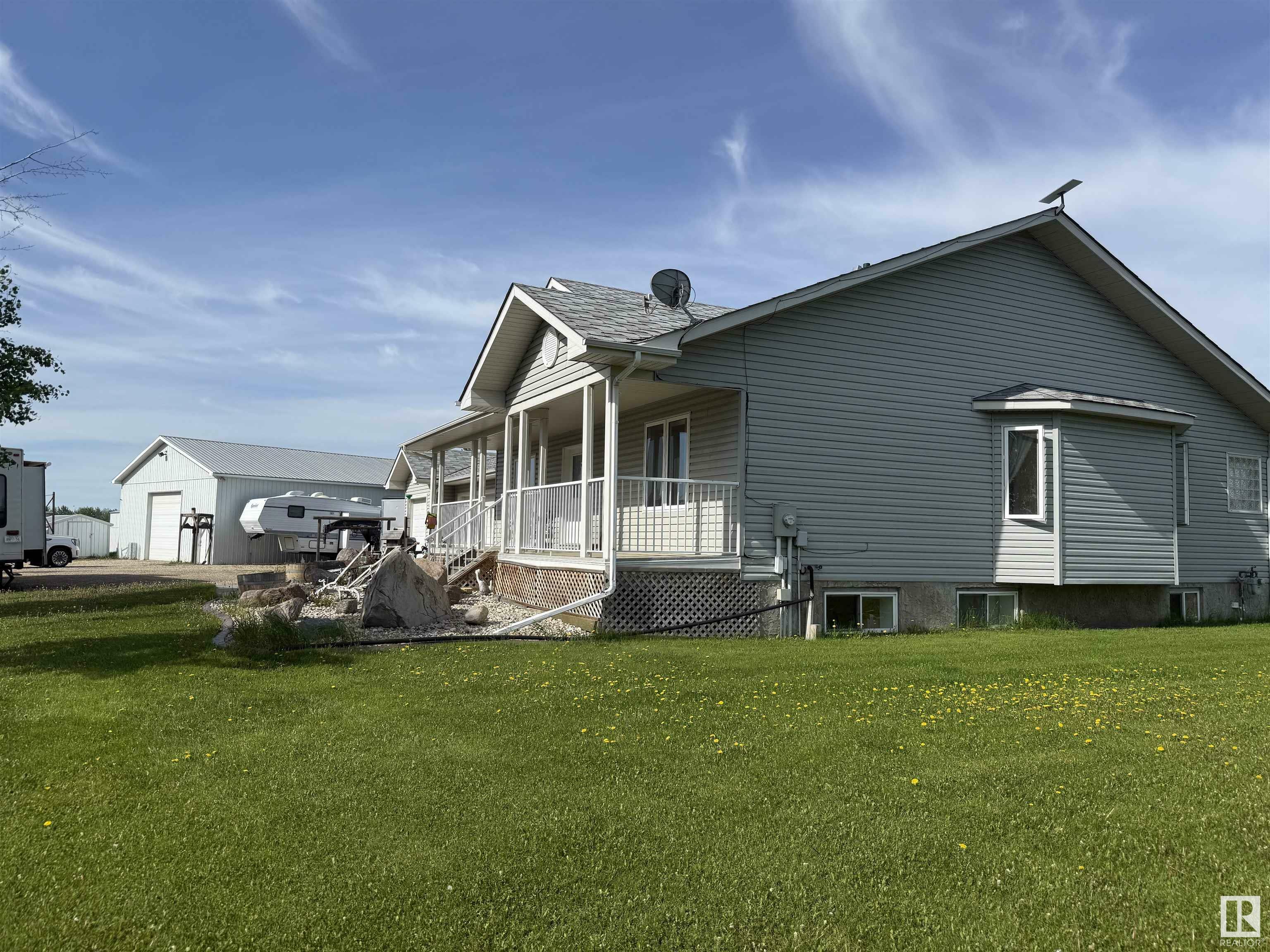 Property Photo: 53526 Rge Road 273 1 AB T7X 3R9
