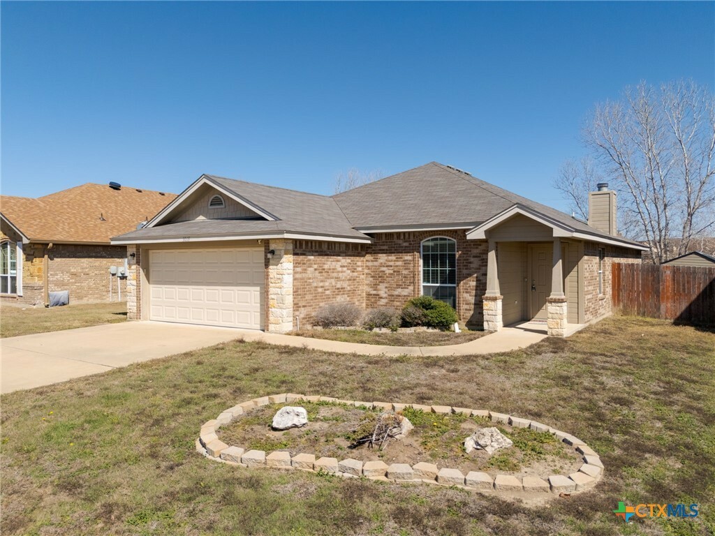 Property Photo:  3009 Canadian River Loop  TX 76549 