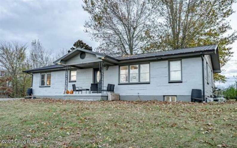 Property Photo:  404 Chester St  KY 42754 