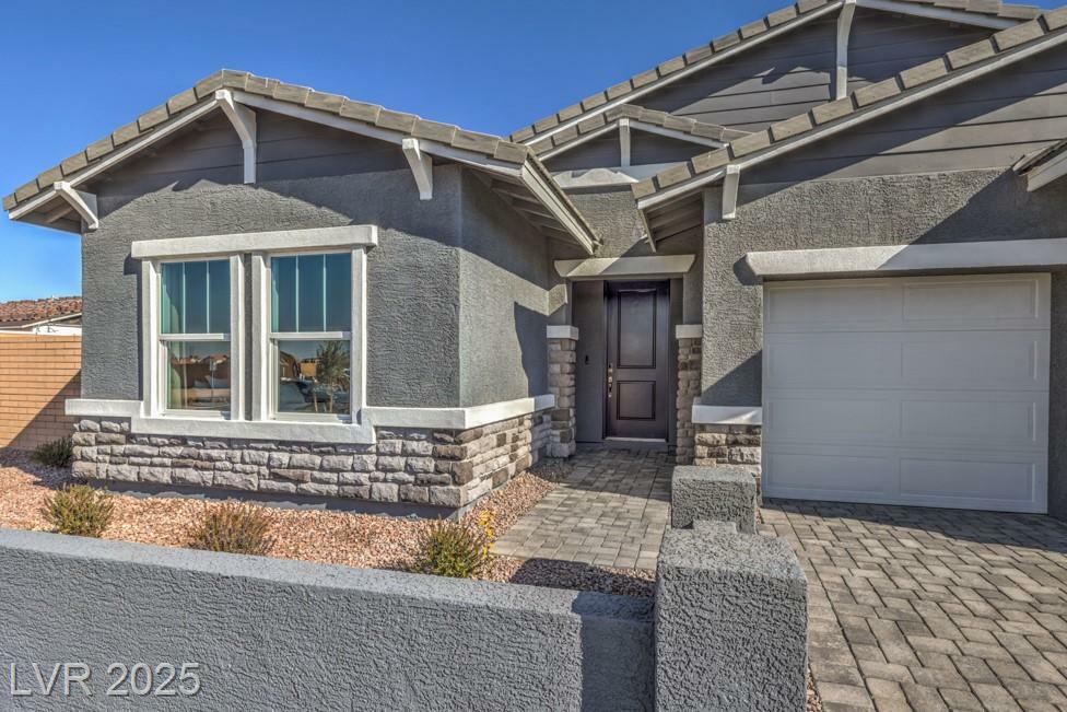 Property Photo: 510 Copper Falcon Avenue NV 89011