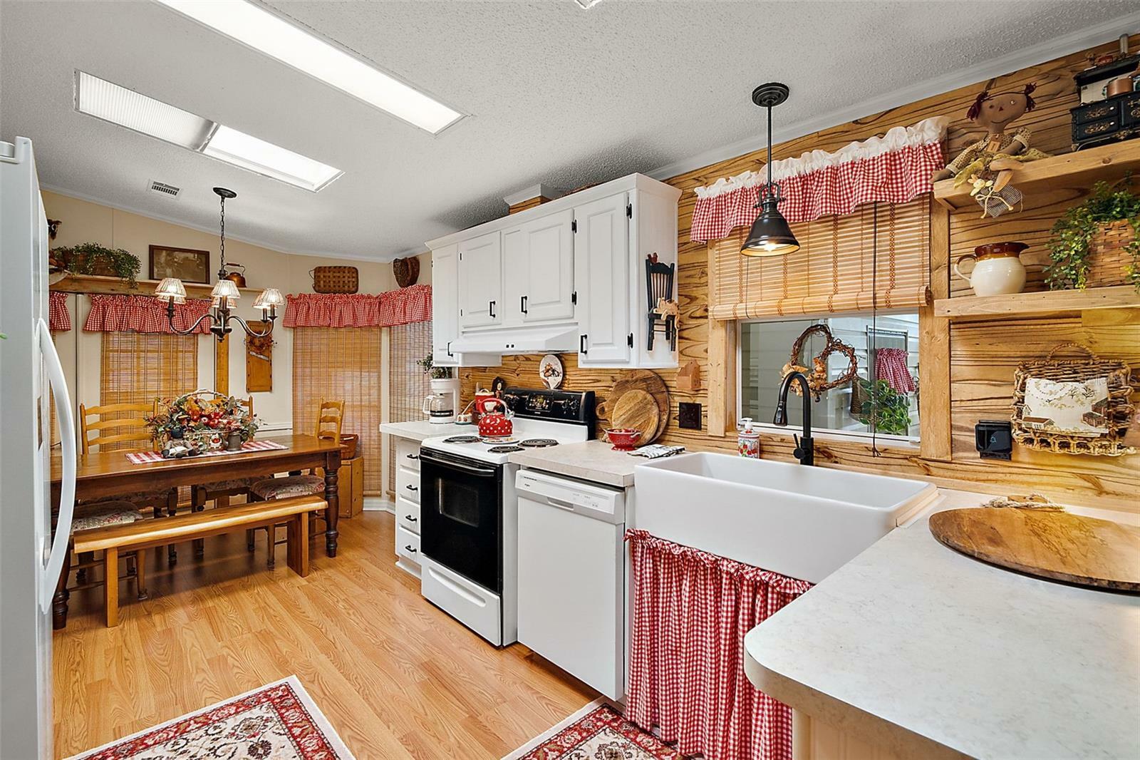 Property Photo: 313 Westwood Drive FL 34748