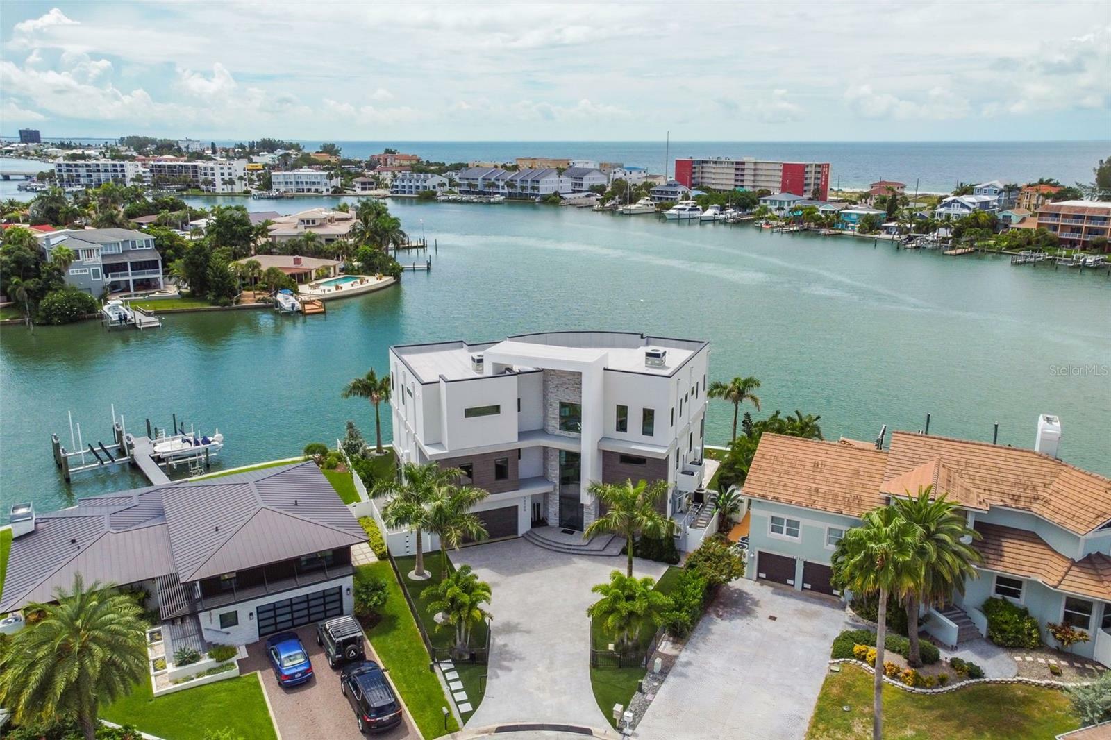 Property Photo:  10100 Tarpon Drive  FL 33706 