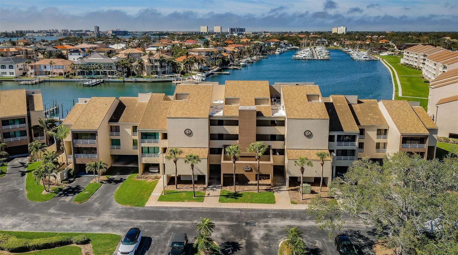Property Photo: 2775 Kipps Colony Drive S 105 FL 33707