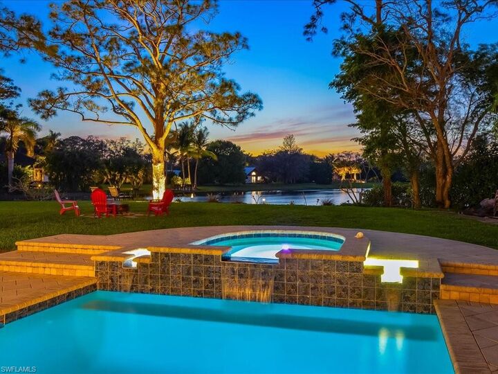 Property Photo:  741 Hickory Rd  FL 34108 