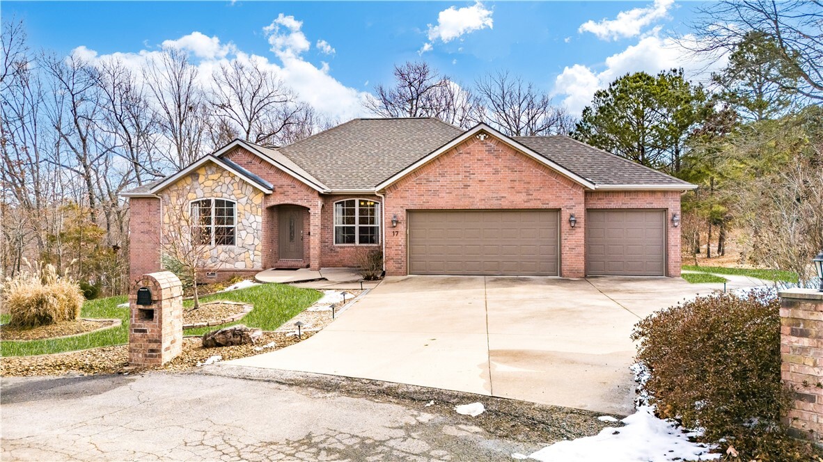 Property Photo: 17 Foster Lane AR 72715