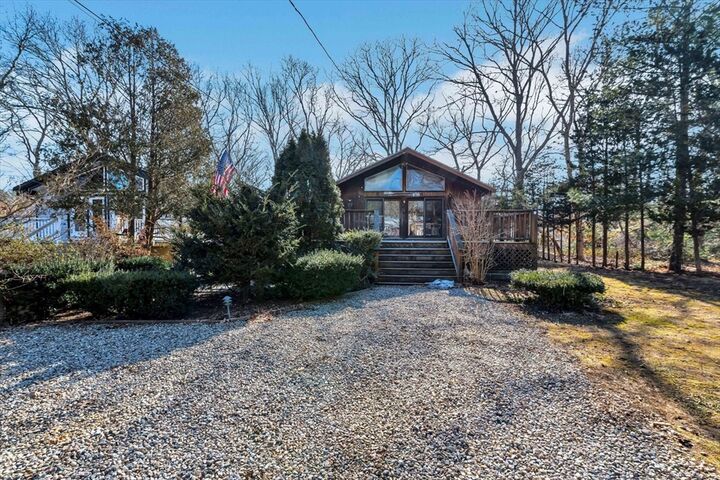 Property Photo:  27 Suncrest Dr  MA 02536 