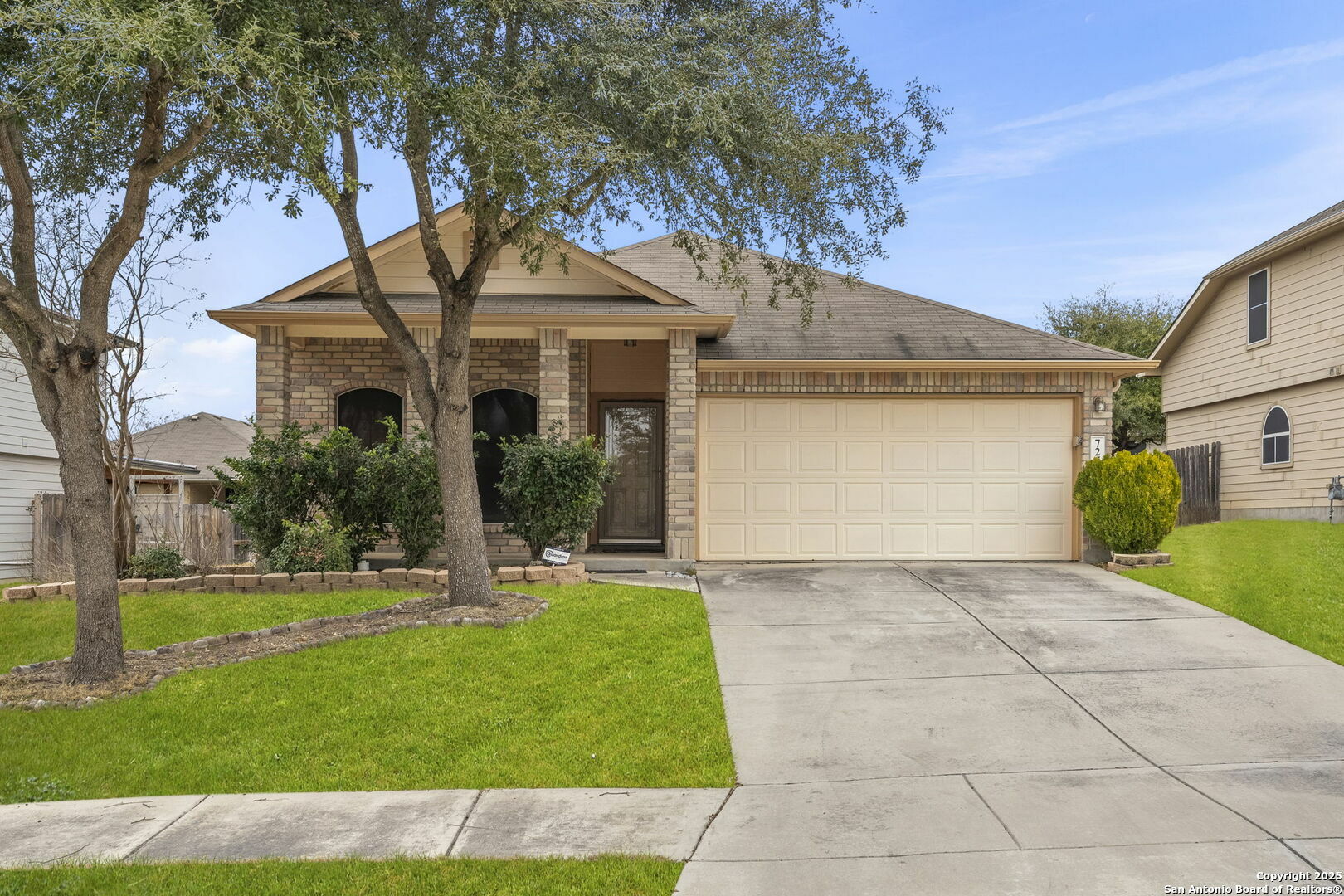 Property Photo: 725 Fountain Gate TX 78108
