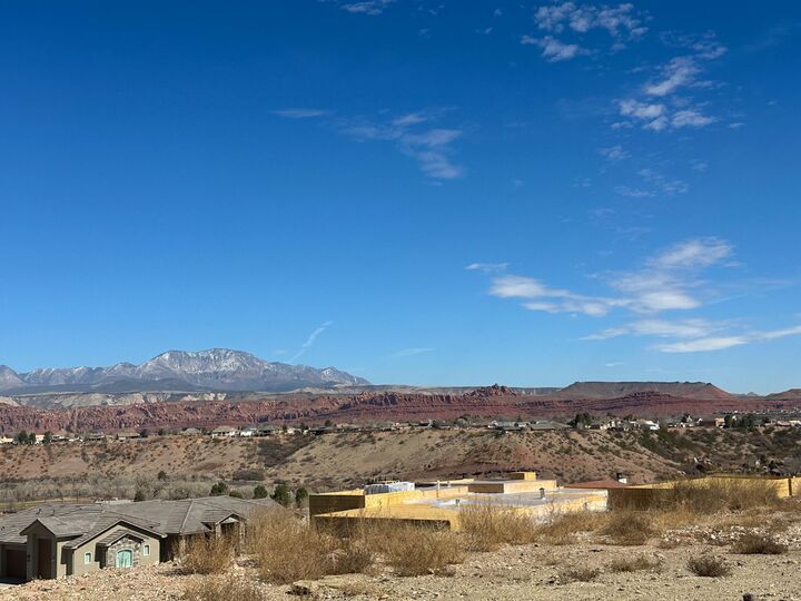 Property Photo:  3986 W Sunrise Dr  UT 84765 