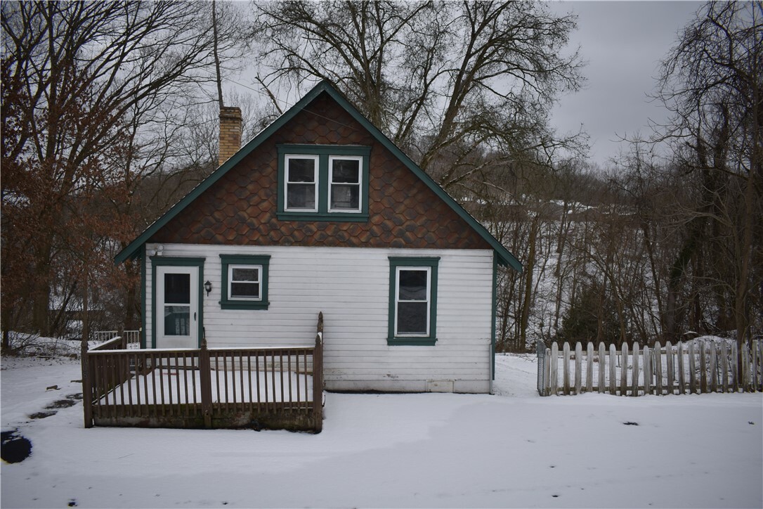 Property Photo:  1008 South Rd  PA 15209 