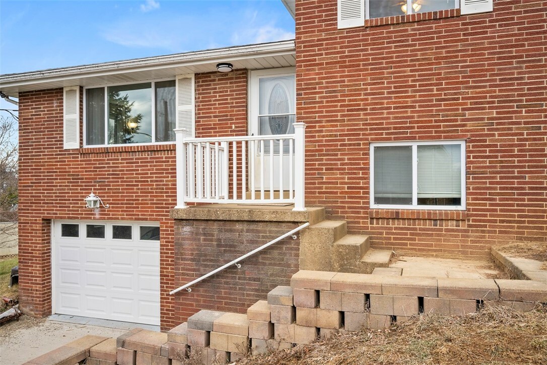 Property Photo:  555 Council St  PA 15301 