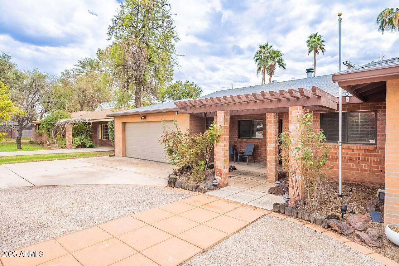 Property Photo:  1819 E Colter Street  AZ 85016 